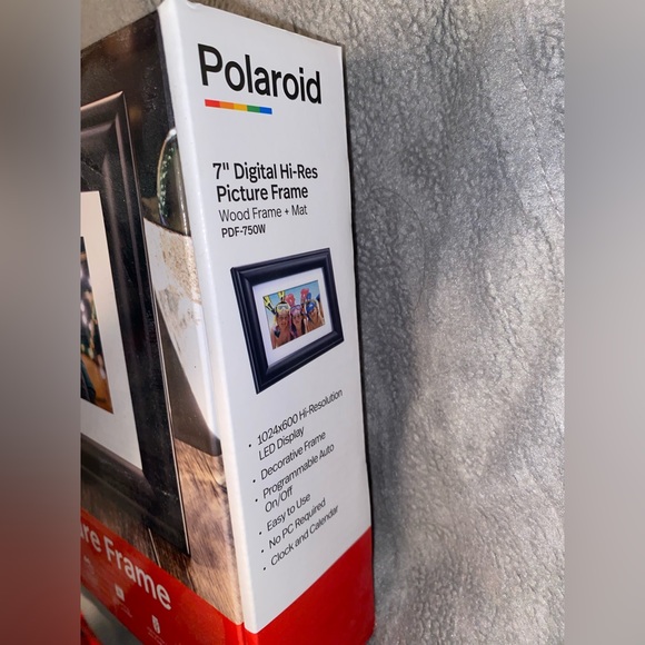 Digital Photo Frame - Picture 2 of 5